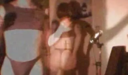 گره خورده است تا سکس در فیلم های سینمایی و doggyfucked