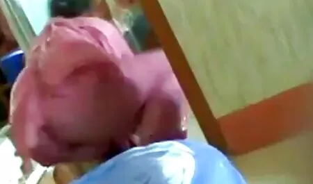 بلوند, دختر پاک clit او در طب مکمل و جایگزین سکس در فیلم های سینمایی