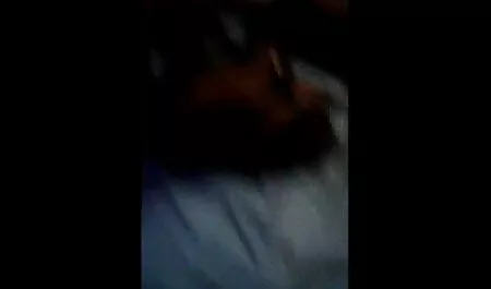 سه فیلم سینمایی های سکسی نفری, حشری, GILF